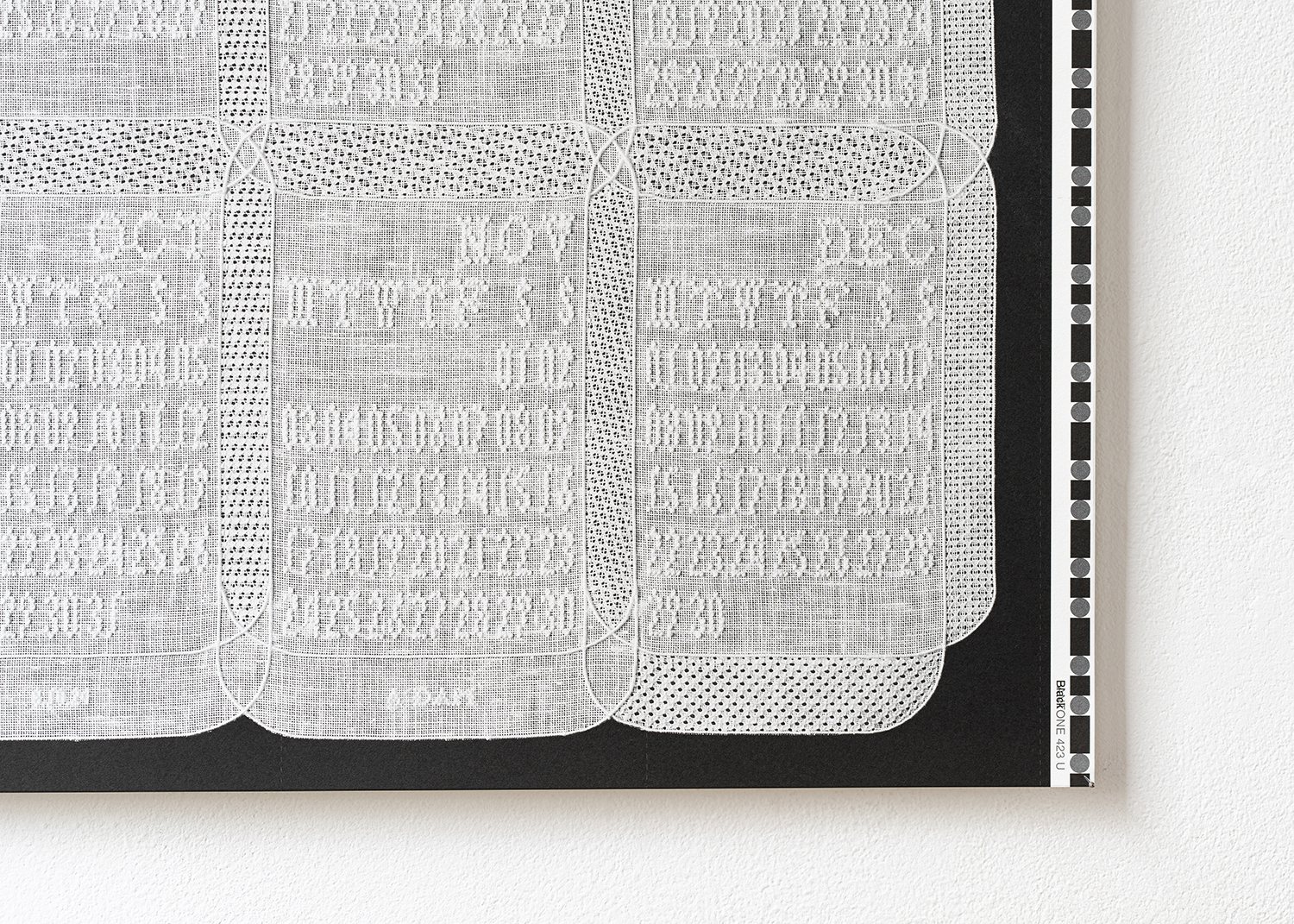 香本正樹, 佐藤友莉｜Calendar (2025: Pulled Thread, 2024: Plaid